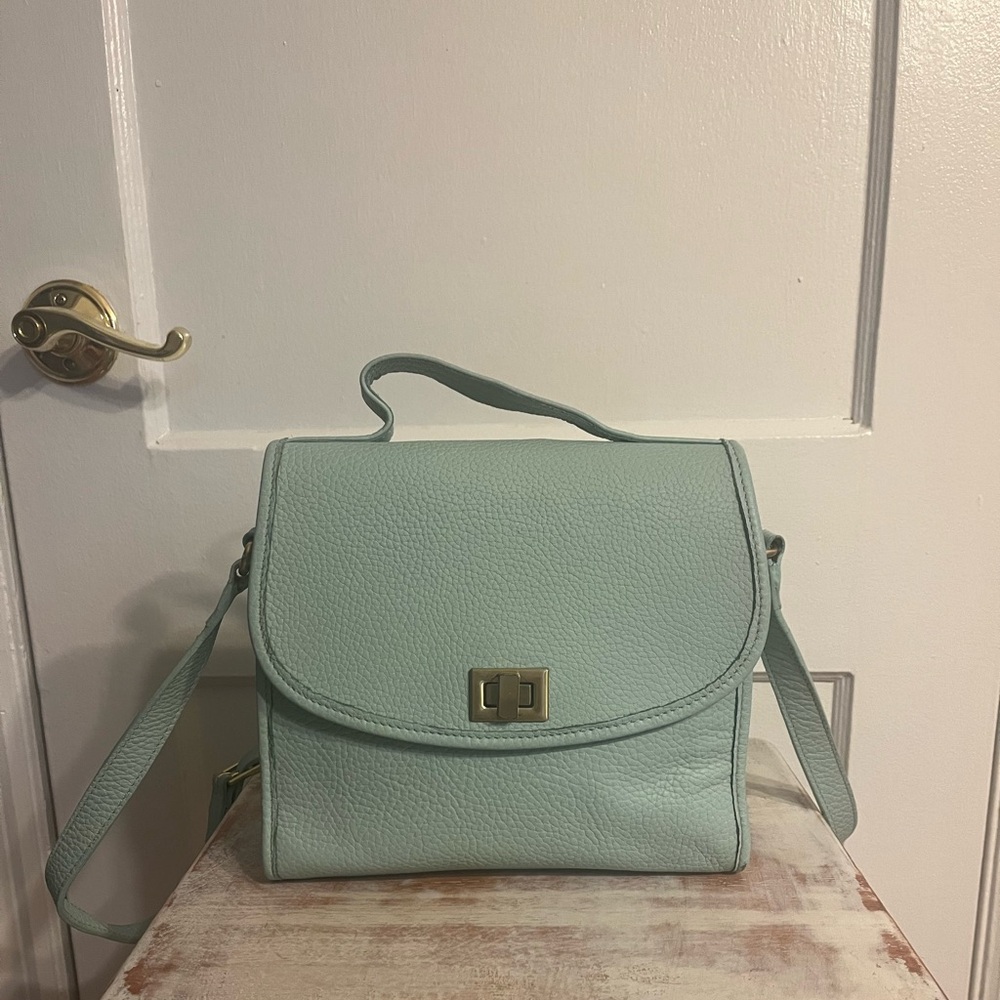 Amelia Crossbody in Azure Pebble Grain.